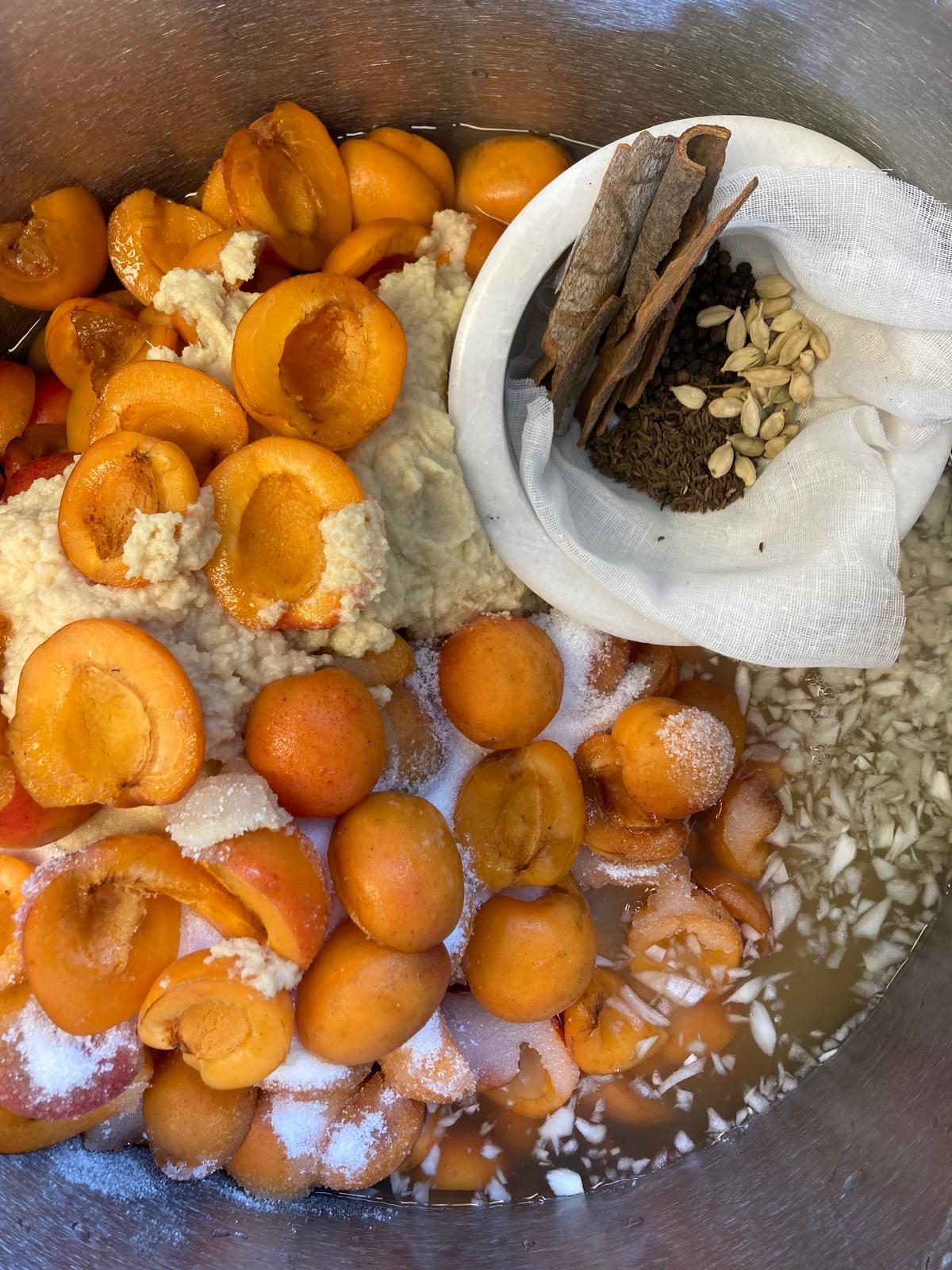 Pear & Apricot Chutney 200gm